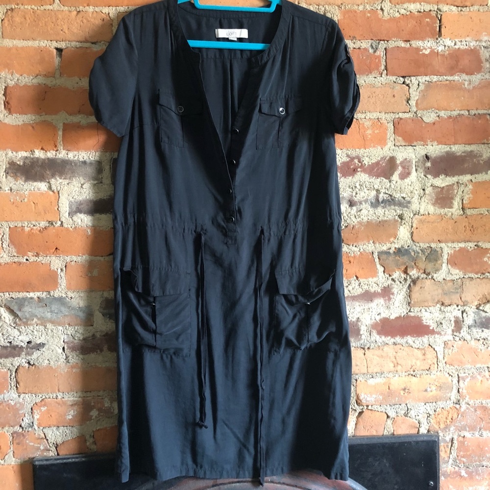 Sz 6 navy/grey dress w tie waist by LOFT